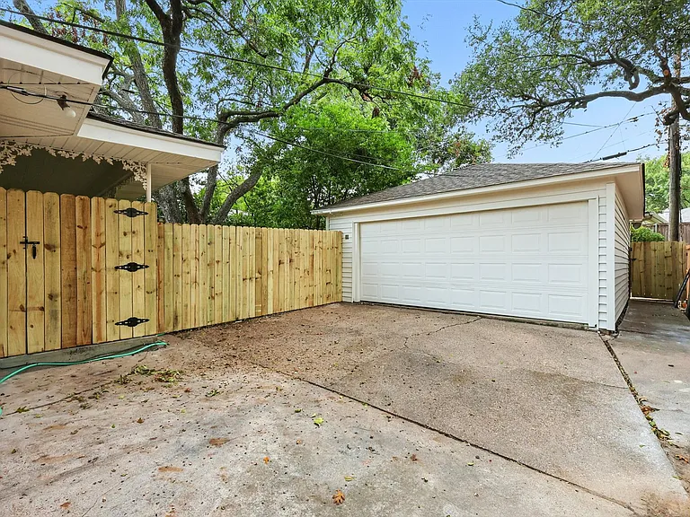 6519 Ravendale Ln #6519 — Photo 17