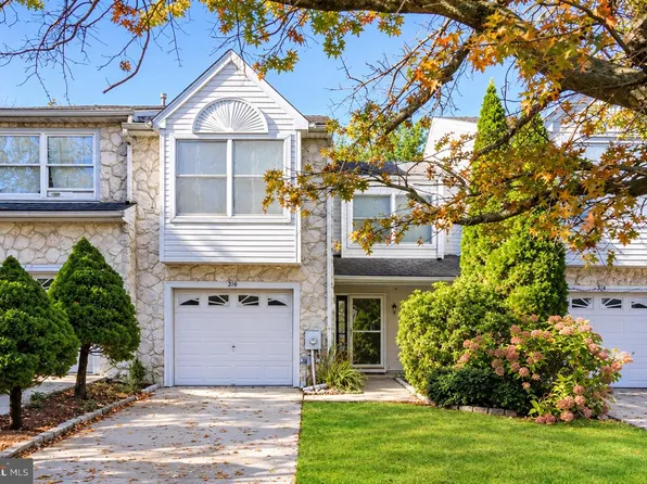 316 Lake Side Dr, Logan Township, NJ 08085