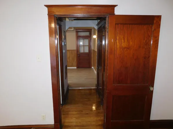 5214 Pennsylvania Ave, Saint Louis, MO 63111