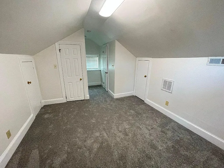 1203 E 5th St #B — Photo 11