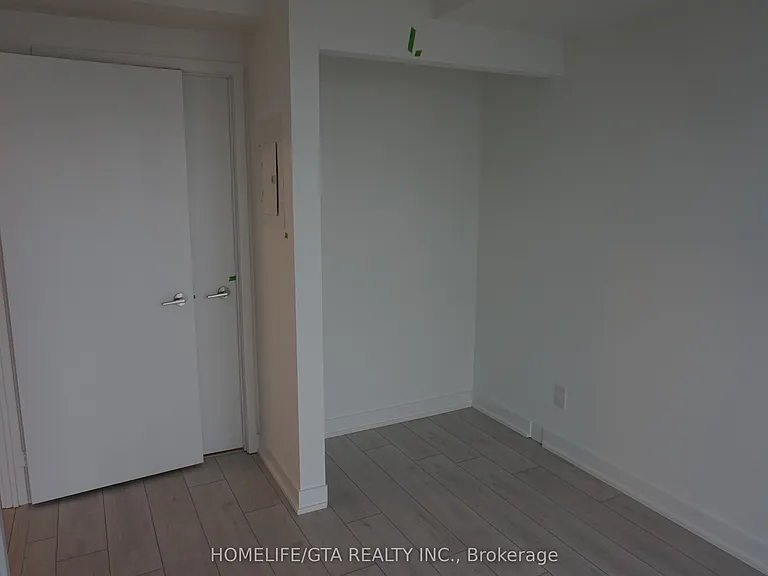 2033 Kennedy Rd #3501 — Photo 32