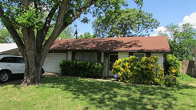 1st image of 2925 Bergen Ln