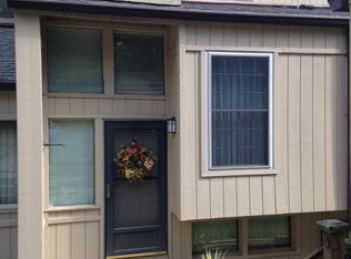 2930 W Winterberry Ct, Bloomington, IN