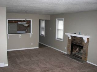 11003 NW Lema Dr APT A, Parkville, MO 64152