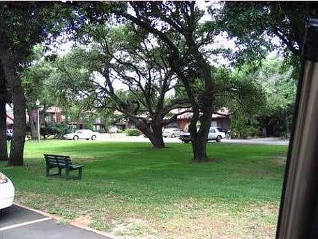 2nd image of 3361 Sugartree St