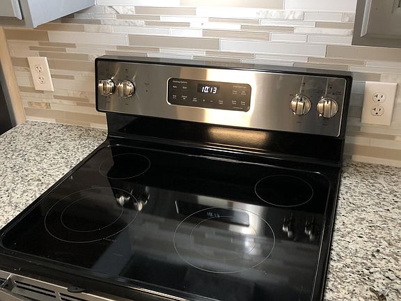 4th image of 2601 W Broadway Blvd APT 183