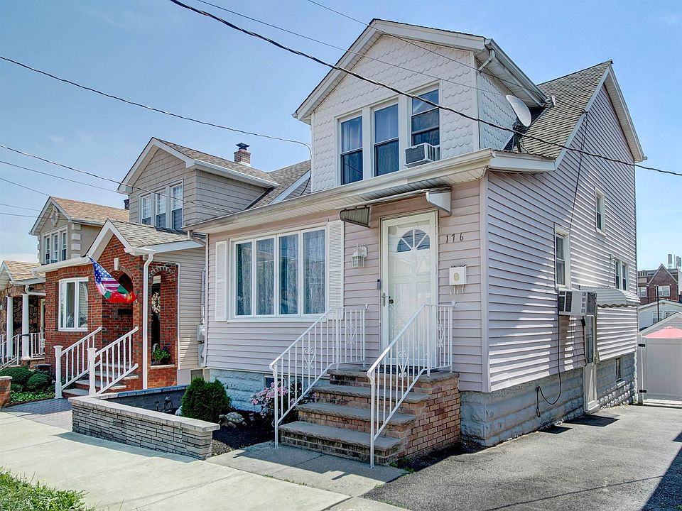 1st image of 176 Forest St