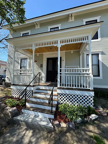 24 Grant St Photo 1