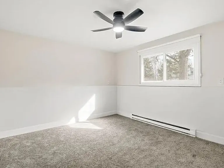 825 Pear St — Photo 19