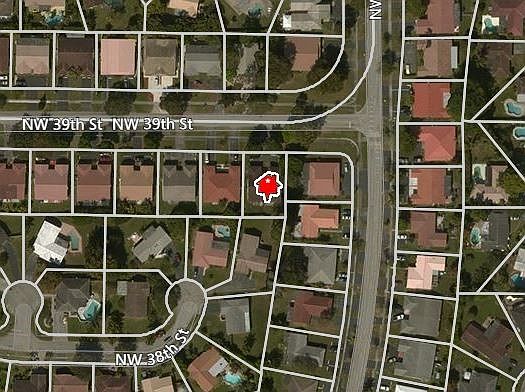 3rd image of 11020 NW 39th St