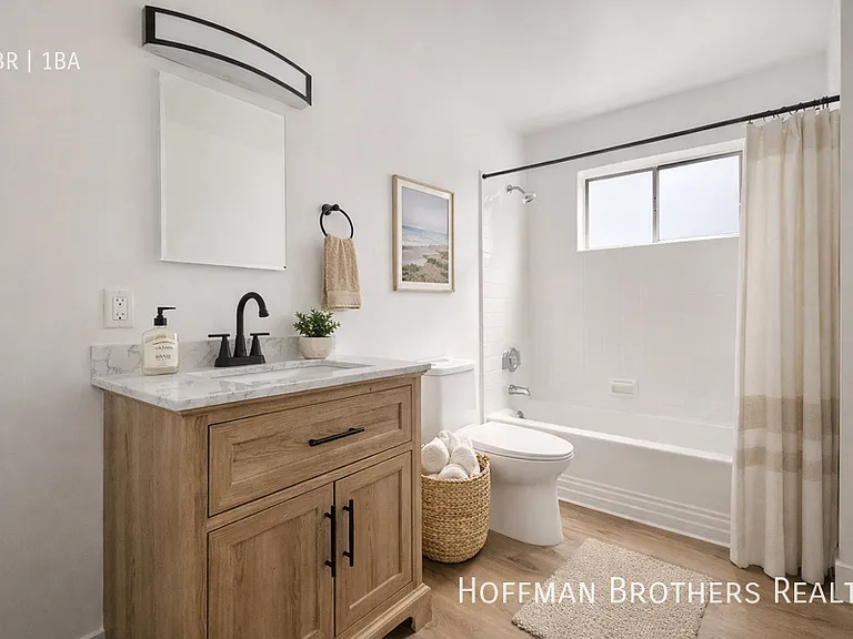 1819 S Oxford Ave #20 — Photo 5