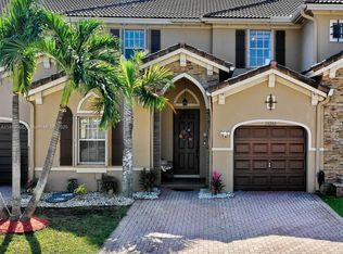 15242 SW 8th Way, Miami, FL 33194