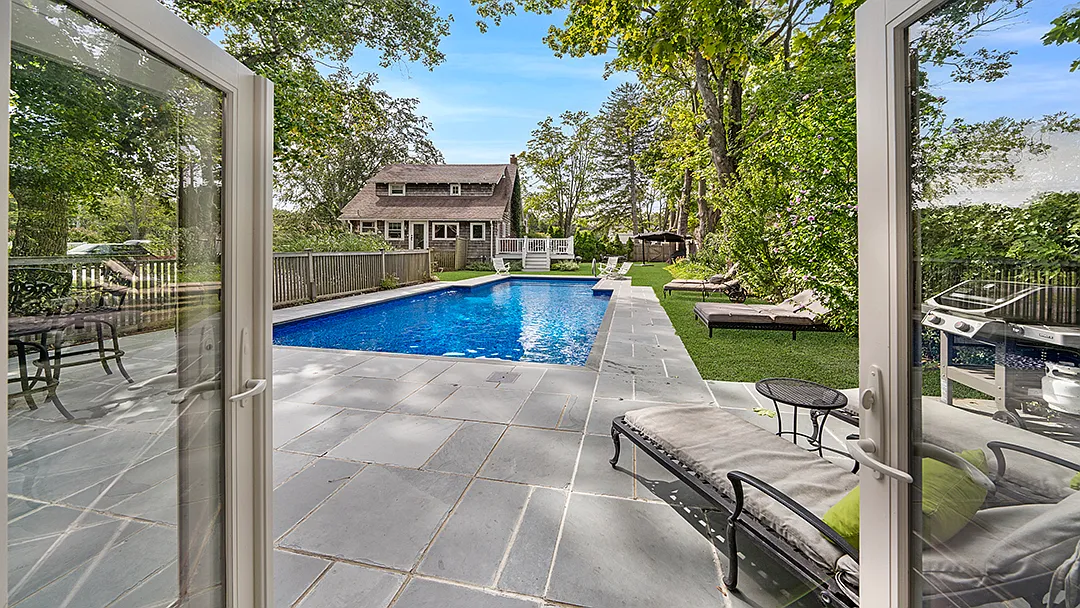 Three bed, two bath House, Pool & Pool House — Photo 4