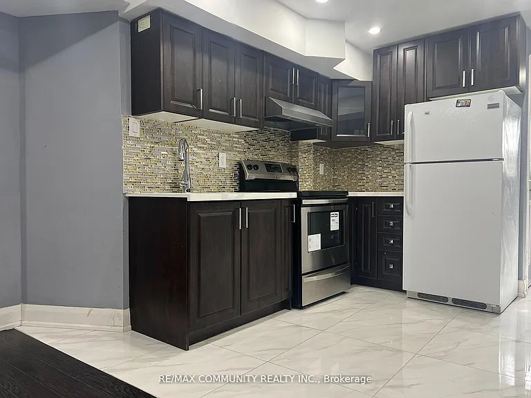 1163 Ravenscroft Rd #BASEMENT — Photo 6
