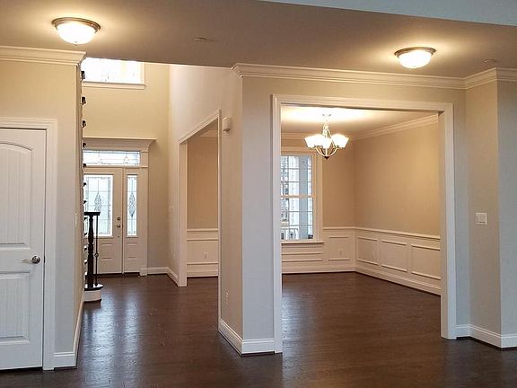 3rd image of 26276 Woodside Path