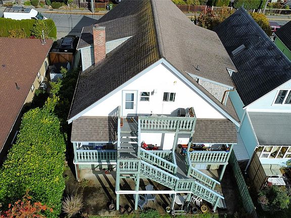 3rd image of 331 Niagara St