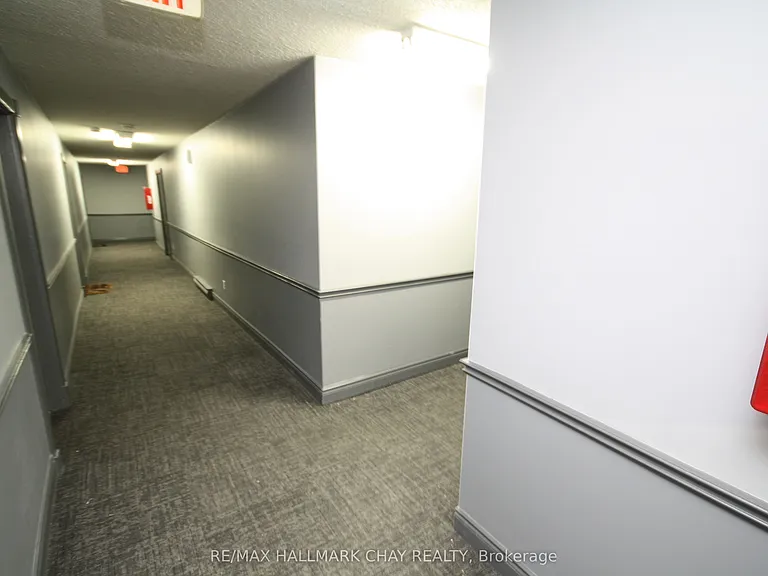 58 Queen St W #1 — Photo 10