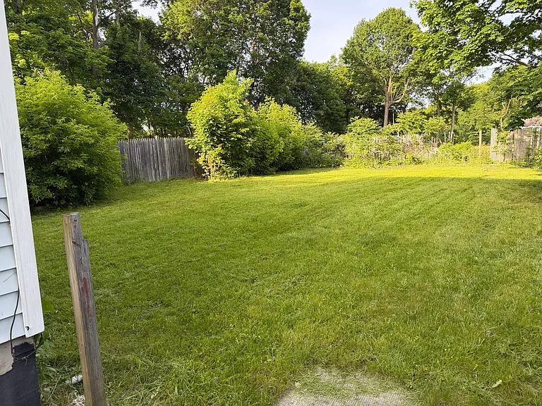 627 Cannon St — Photo 9