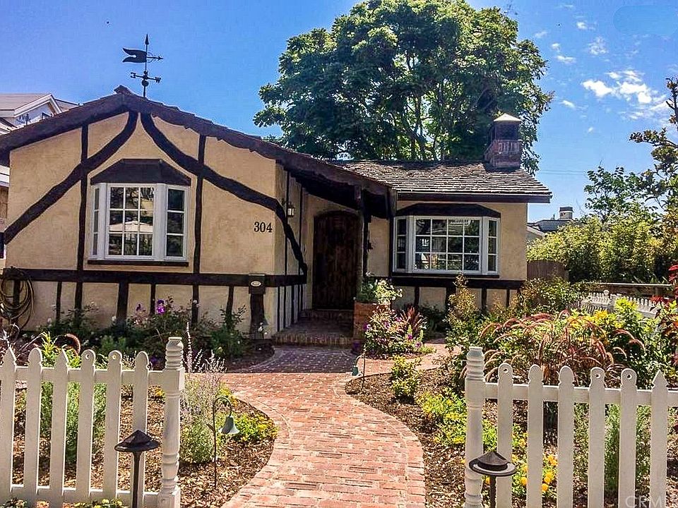 1st image of 304 Poinsettia Ave