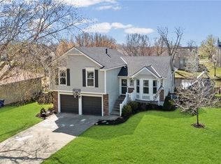 24075 W 57th St, Shawnee, KS 66226