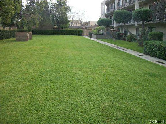 3rd image of 13725 Los Angeles St APT I