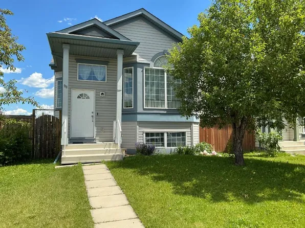 98 SW Country Hills Hts NW, Calgary, AB T3K 4Y6