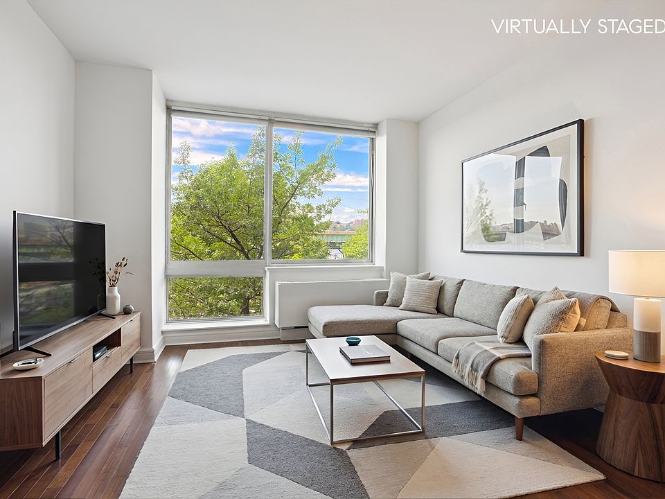 1st image of 120 Riverside Blvd APT 3R