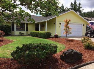 2465 NW Loma Vista Dr, Roseburg, OR