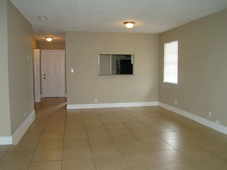 4170-4178 NW 114th Ave — Photo 10