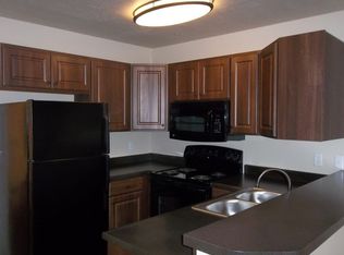6153 S Vine Hill Ln, Salt Lake City, UT 84121