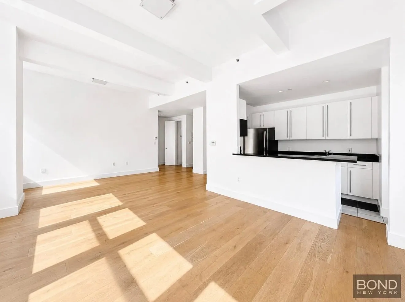 303 West 21st Street — Photo 2