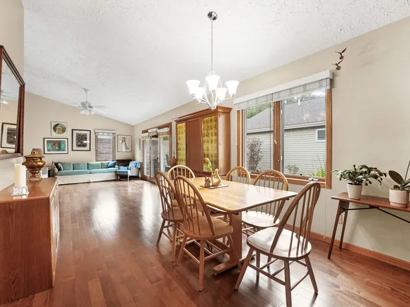 1109 Hemingway Ln, Traverse City, MI 49686