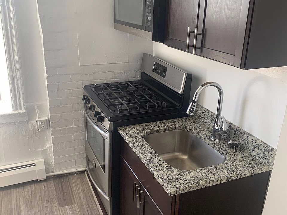 1st image of 300 Watchung Ave APT 9