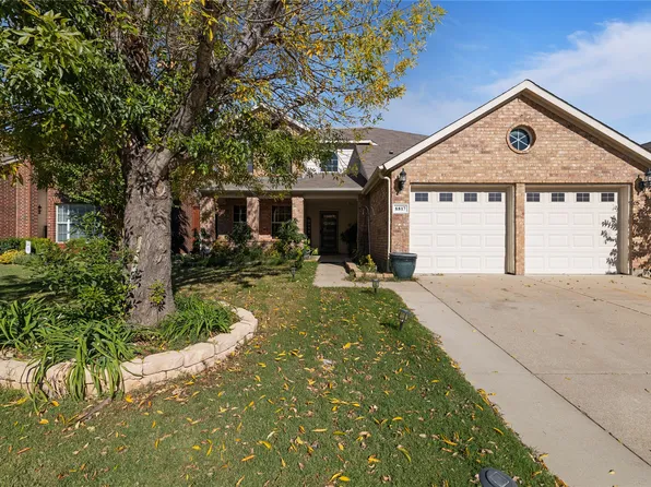 8817 Trailblazer Dr, Aubrey, TX 76227