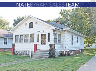 30 S State St, Danville, IL