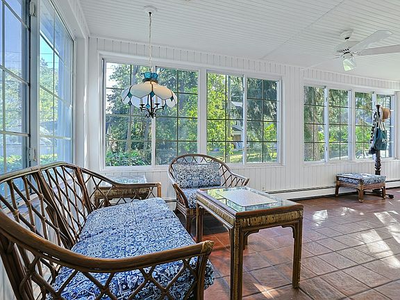 3rd image of 16 Locust Rd