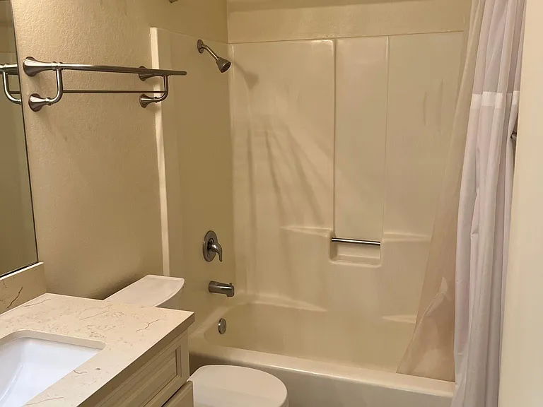 650 W Gonzales Rd #6 — Photo 8
