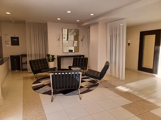 Rented by R New York | media 15