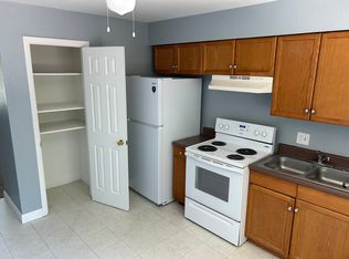 318 Bonnie Ct APT 3, Colorado Springs, CO 80916