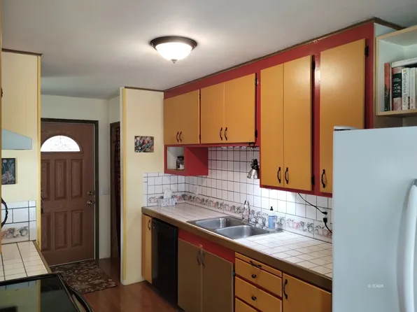 520 Hawkins Bar Rd, Salyer, CA 95563