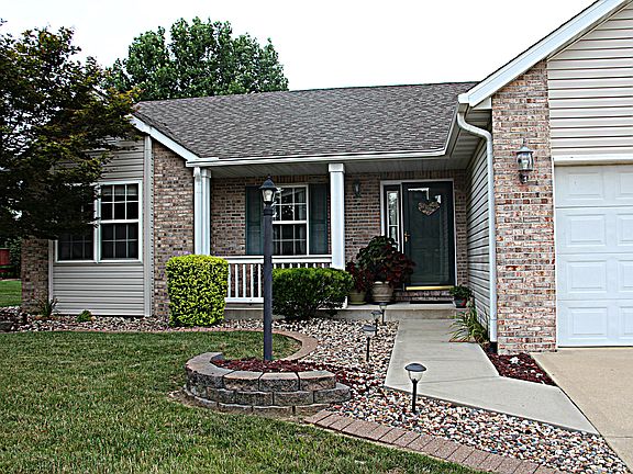 2nd image of 2717 Falcon Crest Dr