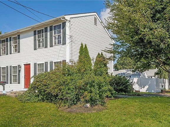 3rd image of 325 Greenwood Ave