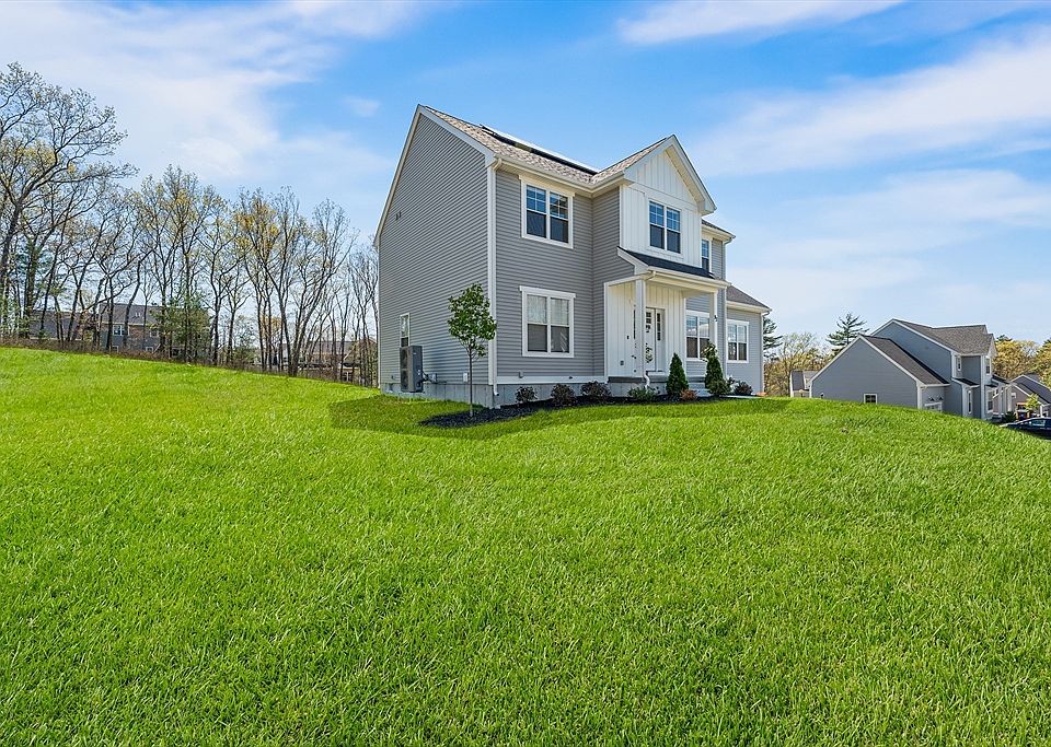 1st image of 93 Mantell Rd