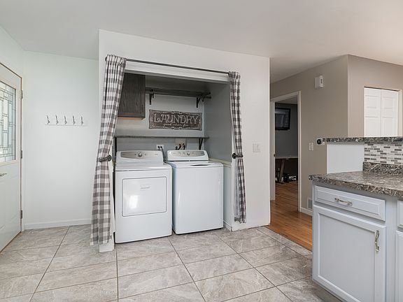 5th image of 24860 Forest Dr