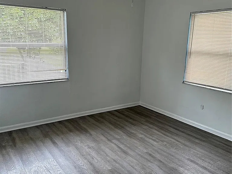 9160 Valencia College Ln — Photo 17