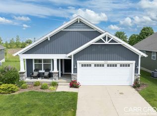 7424 Hometown Ct SE, Caledonia, MI 49316