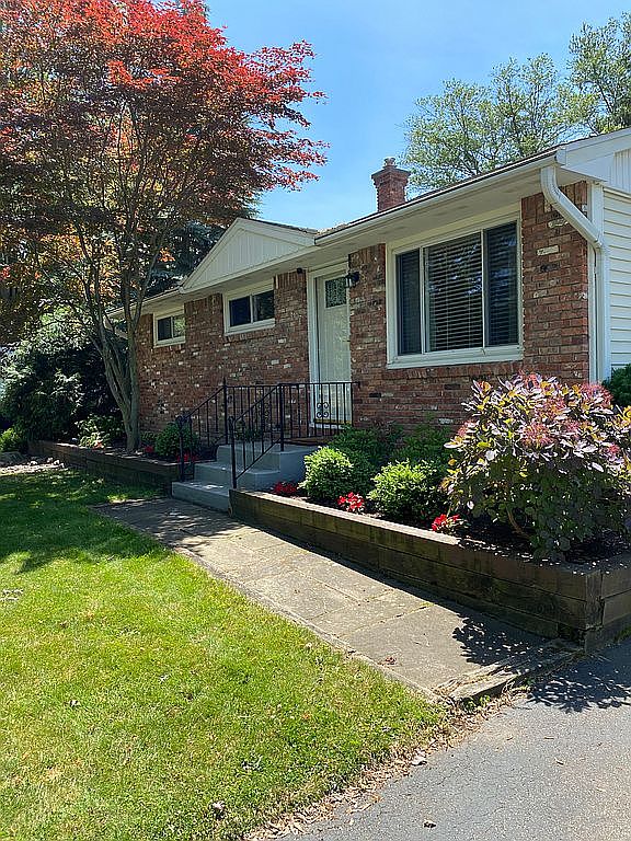 8107 Stahley Rd, East Amherst, NY 14051 Zillow