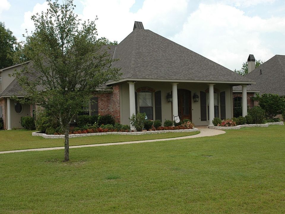Home for Sale in Bossier City, Louisiana $324,900