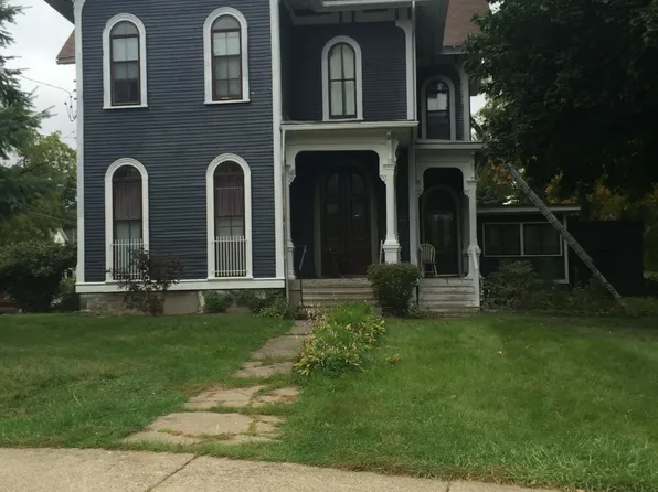 1030 W Main St APT 1, Kalamazoo, MI 49006