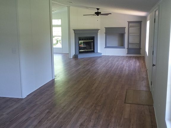 4th image of 5731 Nutwood Ave